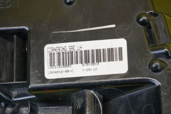 Фара противотуманная левая (пустая) (USA) {MS_MSR} Tesla S