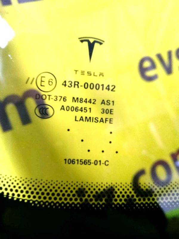 Лобовое стекло 1 автопилот (NEW) Tesla Model S