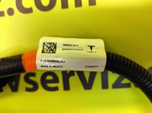 Электропроводка передней панели Tesla Model Y