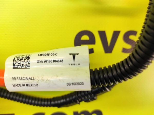 Электропроводка заднего бампера Tesla Model Y