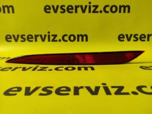 Отражатель(катафот) в накладке нижней заднего бампера слева Tesla MS, MS2